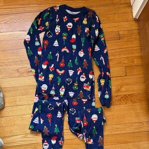 Hanna Andersson Navy Holiday Character Print Pajama Set with Red & Green Accents